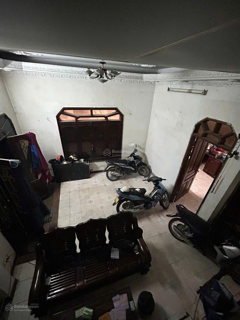 Nhà cho thuê 3 tầng phố Tạ Quang Bửu, quận Hai Bà Trưng, chỉ 11 triệu/tháng - Không gian sống lý tưởng!