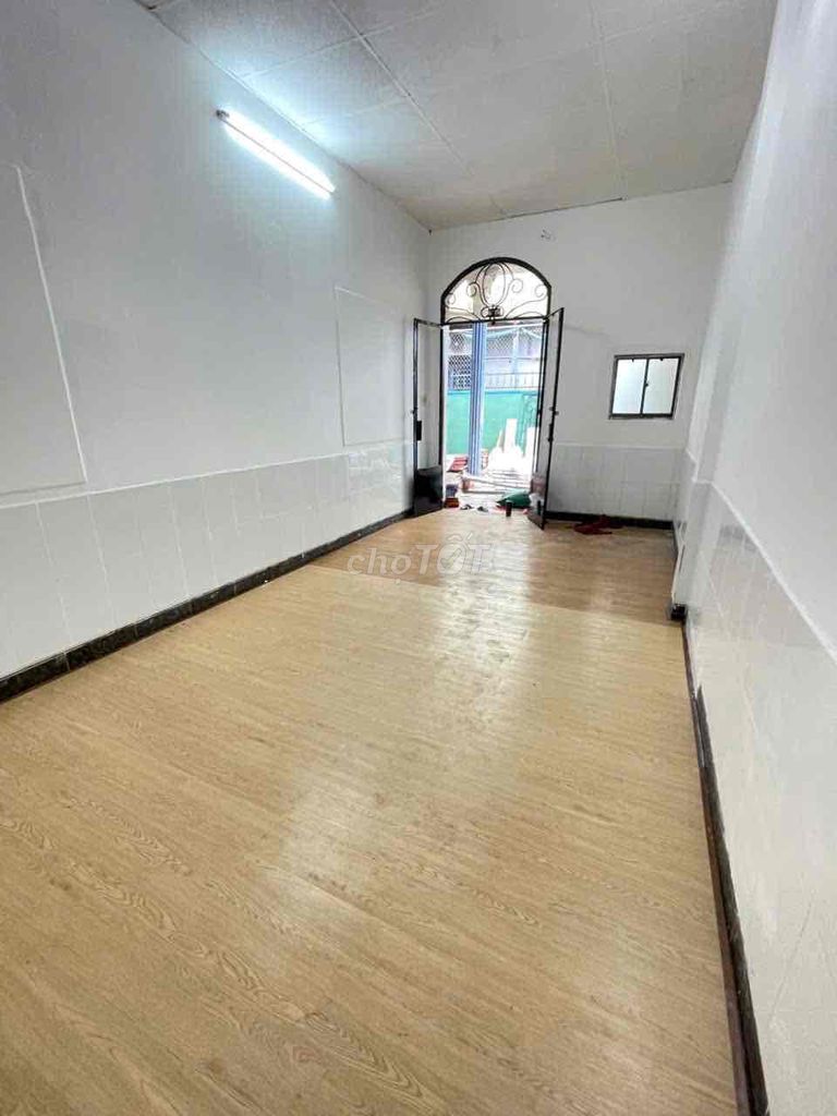 Cho thuê phòng tại đường Phạm Hùng, Quận 8 - Giá chỉ 4 triệu, phòng thoáng mát!