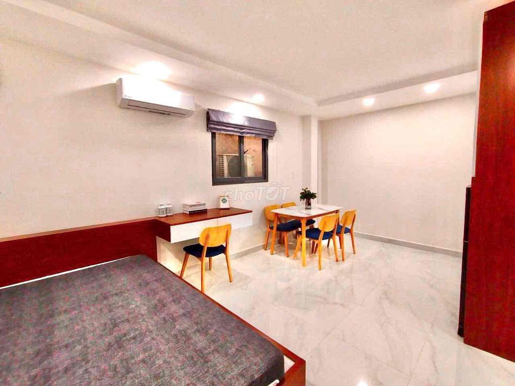 Căn hộ CHDV Studio 30m² giá 6.6 triệu - Cửa sổ thoáng ngay trung tâm Q5!