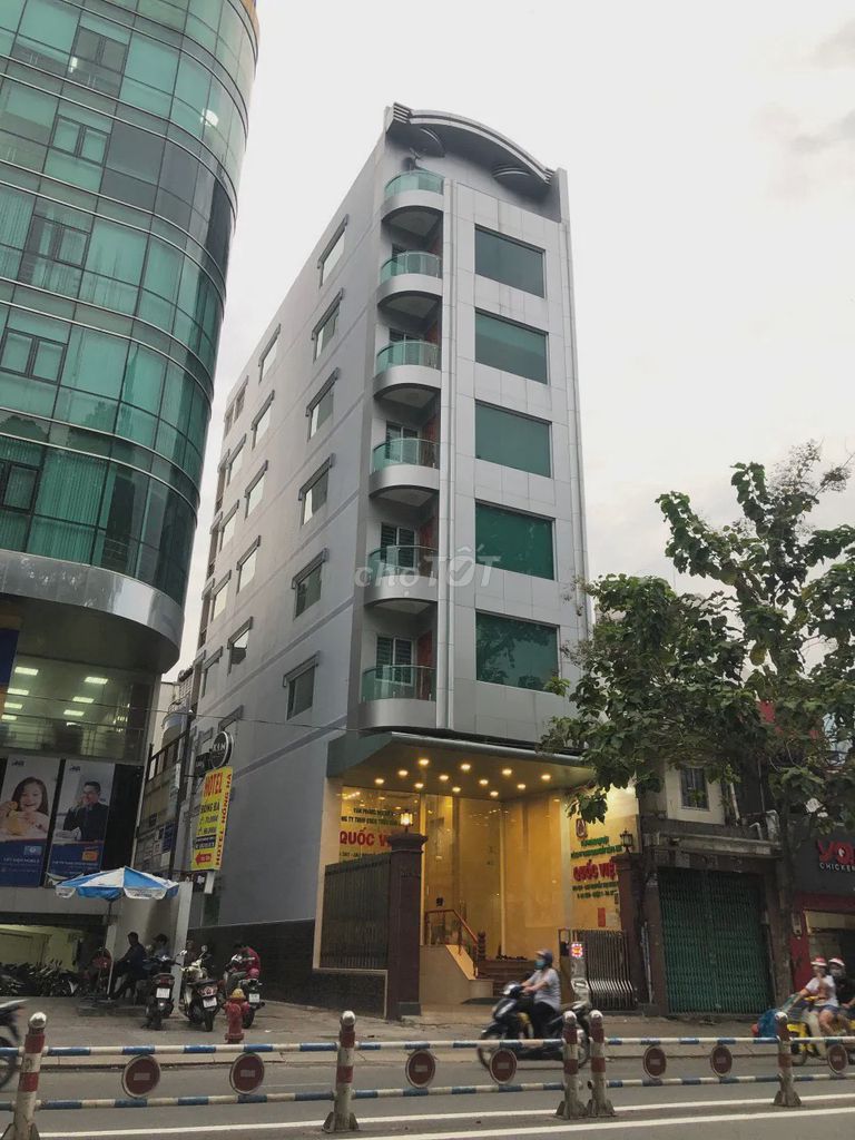 Cho thuê mặt tiền Nguyễn Văn Trỗi 400m² giá 90 triệu - Vị trí đắc địa, tiện ích đầy đủ!