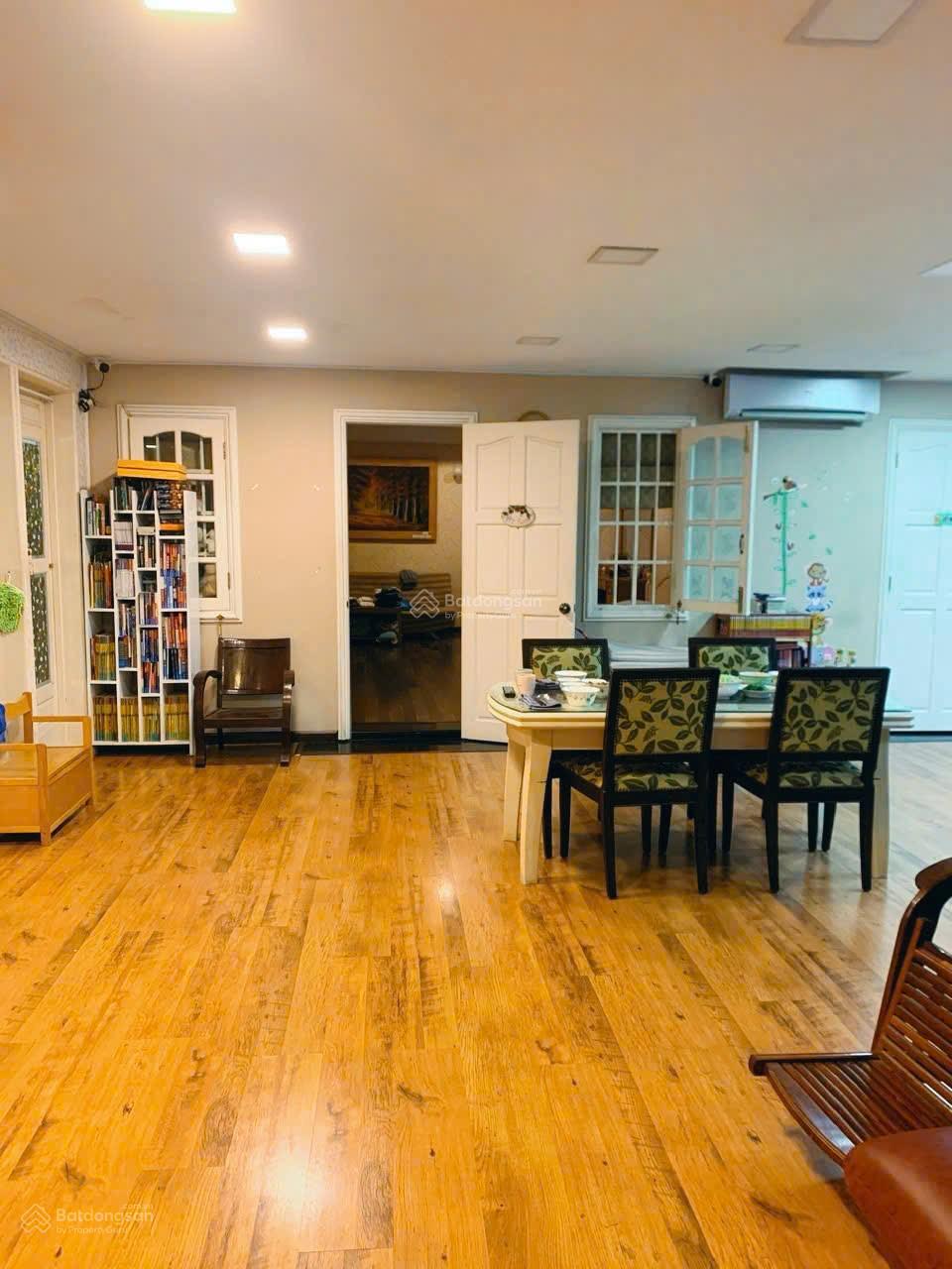 Biệt thự cho thuê 285m² tại Sương Nguyệt Ánh, Quận 1 - Thiết kế sang trọng, giá 230 triệu