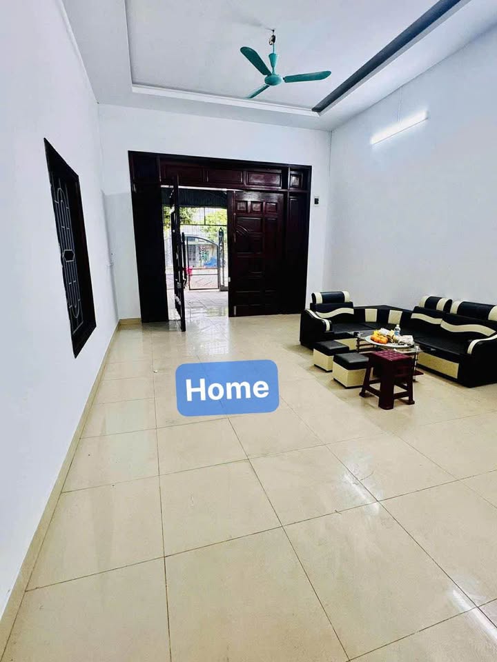 Nhà cho thuê mặt đường Hùng Vương, Móng Cái - 2 phòng ngủ, giá thỏa thuận!