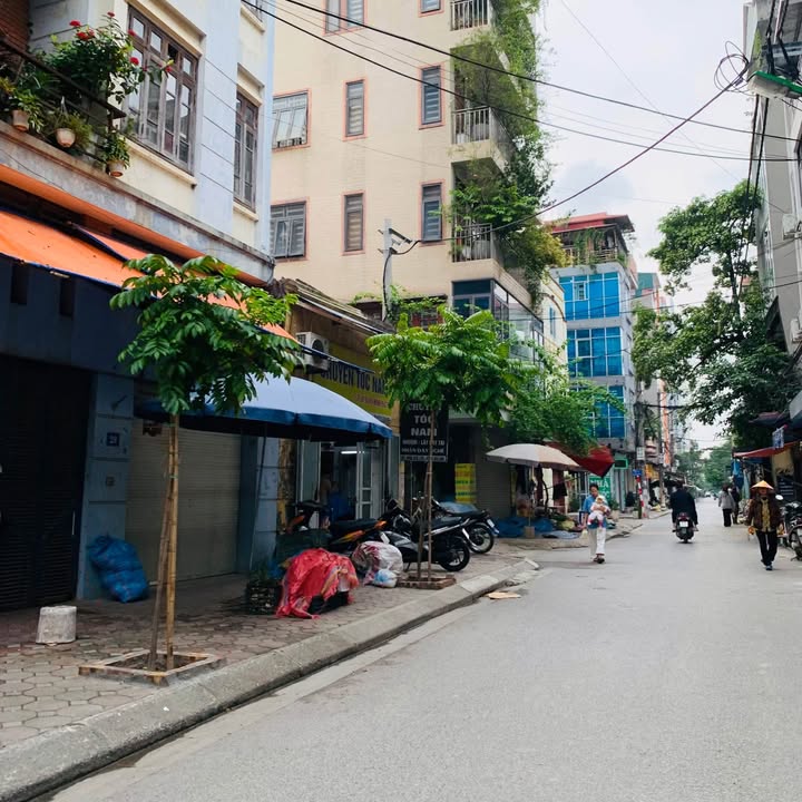 Tòa nhà dòng tiền tại Phú Diễn 110m² giá 39 tỷ - Đầu tư sinh lời hấp dẫn!