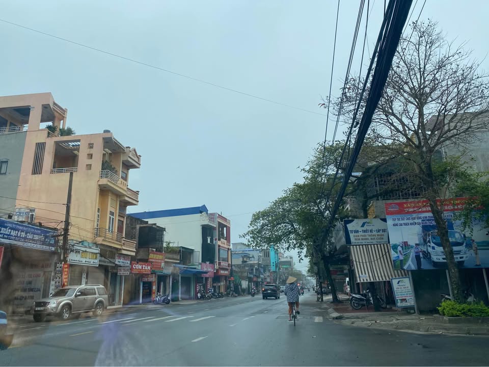 Bán nhà mặt đường Điện Biên, Nam Định 100m² giá 5 tỷ - Đầu tư sinh lời ngay!