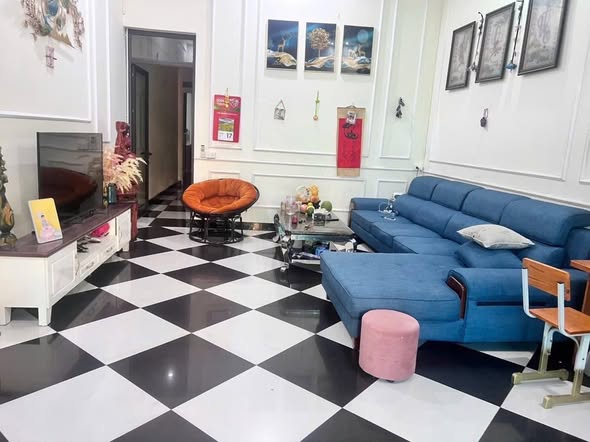 Nhà 2,5 Tầng Đường Ngô Quyền Kim Tân, 100m² giá 5.5 tỷ - Sẵn sàng vào ở!