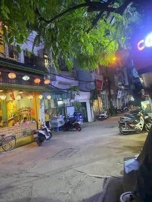 Nhà phố Tây Sơn Đống Đa 68m² giá 21.5 tỷ - Sổ đỏ vuông vắn, kinh doanh tốt!