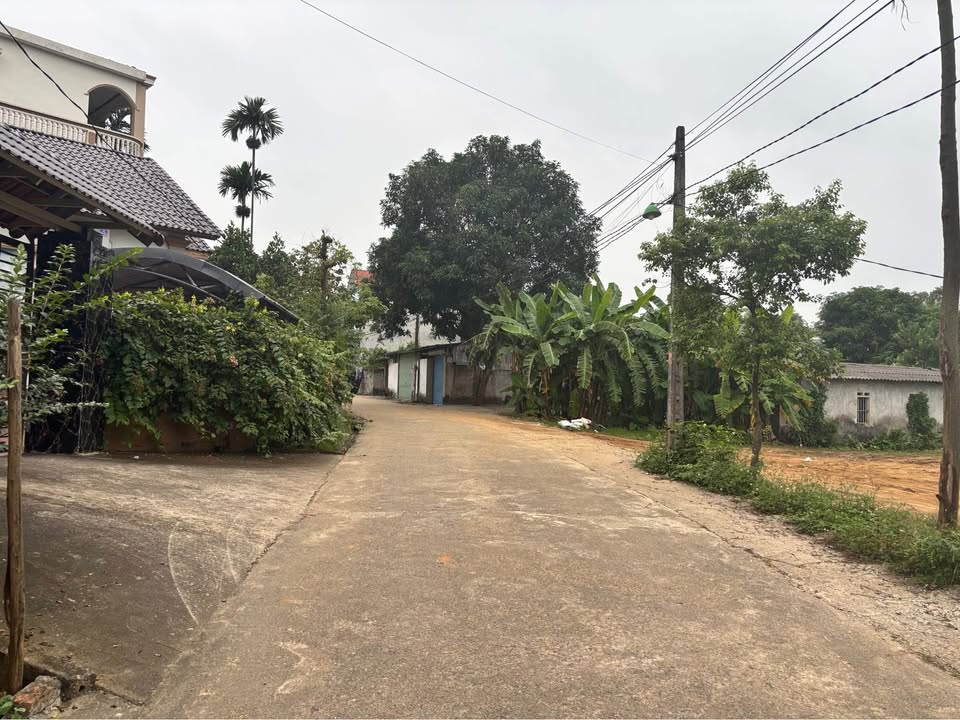 Đất thổ cư Vân Phú, Việt Trì 932m² giá 11.2 tỷ - Đầu tư sinh lời ngay!