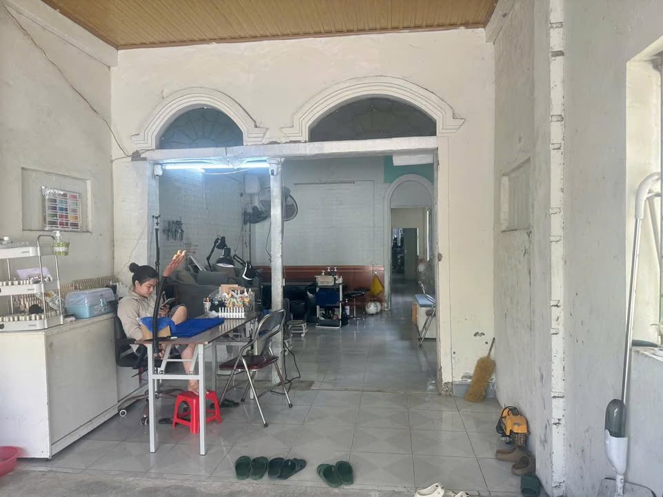 Nhà nguyên căn cho thuê mặt đường Mai Lão Bạng, 102m² giá 6 triệu - Vị trí thuận lợi cho kinh doanh!