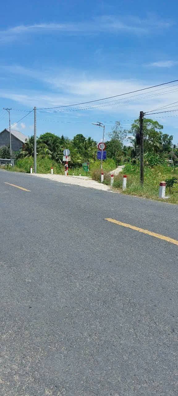 Đất nền mặt tiền lộ Đà Lạt 525m² giá chỉ 360 triệu - Đầu tư sinh lời ngay!