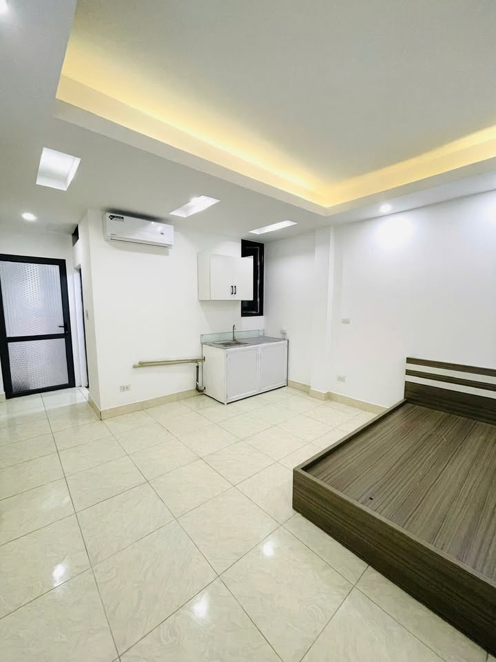 Phòng cho thuê Dịch Vọng 30m² - Tháng sau trống, giá thỏa thuận