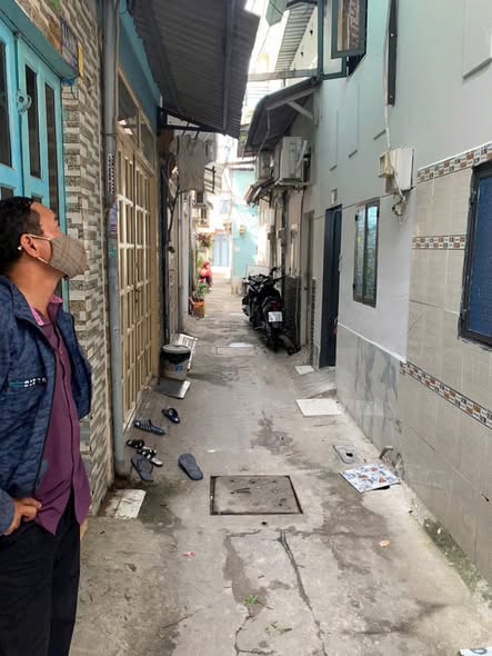 Nhà phố Thạnh Xuân Q12 15m² giá 580 triệu - Nhà nhỏ xinh, dân cư đông đúc!