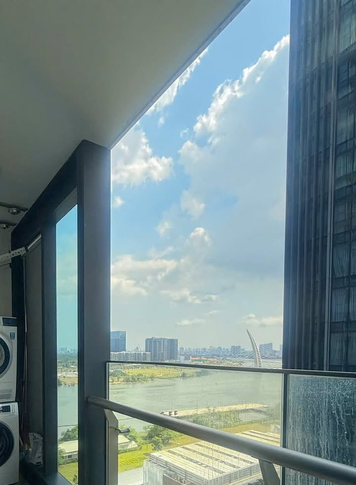 Căn hộ 3PN Vinhomes Golden River 99m² giá 22 tỷ - Đầu tư sinh lời ngay!