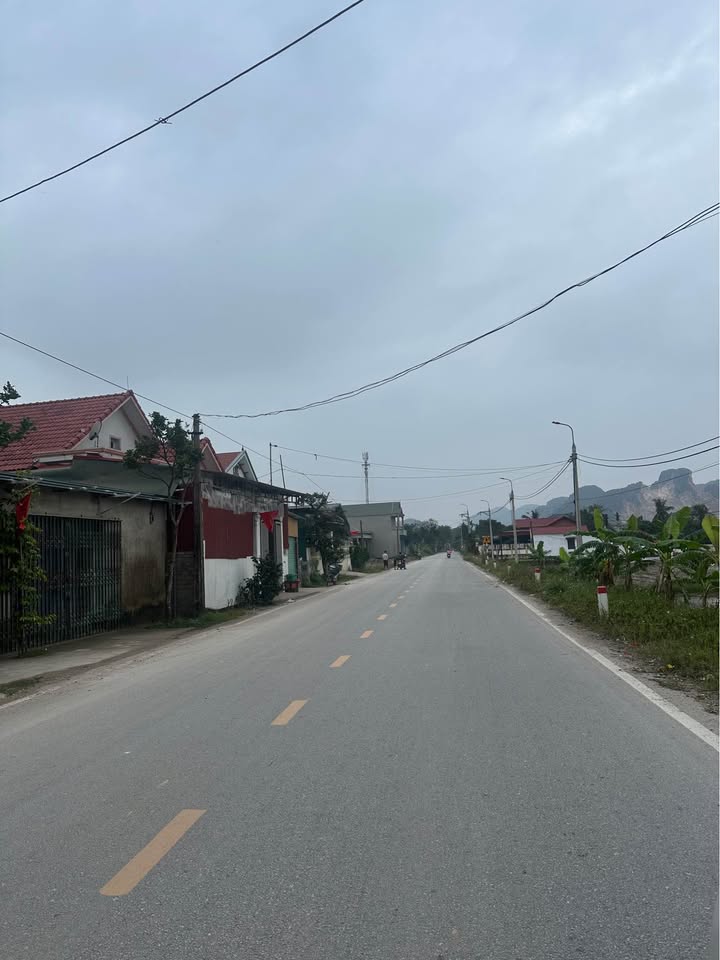 Nhà 2 tầng chính chủ tại Đông Phú, 100m² giá 2.3 tỷ - An ninh tốt, gần trường học!