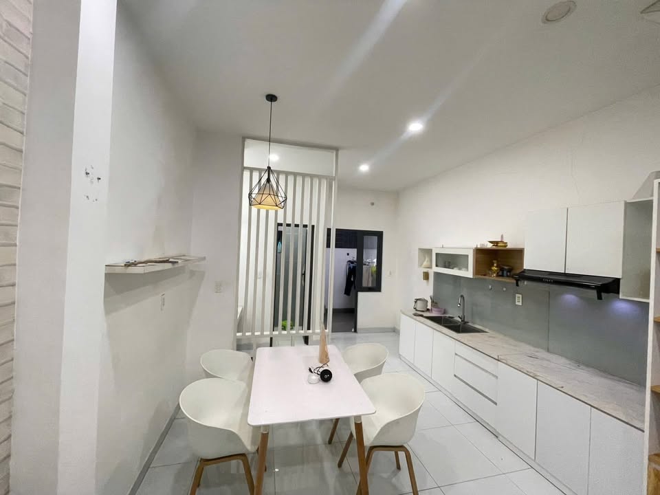 Nhà cho thuê Phú Thọ, Thủ Dầu Một 2PN giá 6.5 triệu - Sẵn sàng vào ở ngay!