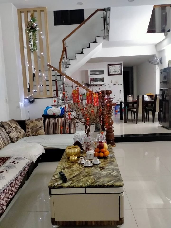 Nhà mặt tiền 2 tầng Hòa Xuân, Cẩm Lệ, Đà Nẵng 88m² giá 3 tỷ - Sổ đỏ chính chủ ngay!