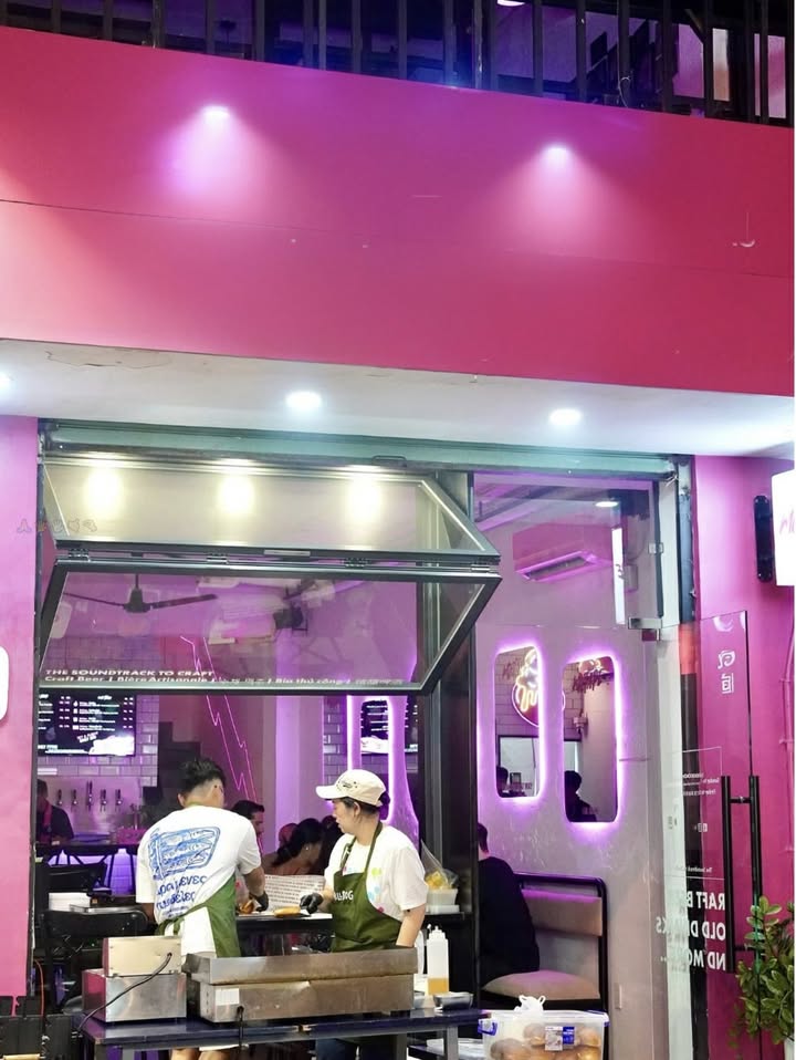 Mặt bằng cho thuê tại Đặng Thị Nhu, Quận 1, 100m² - Kinh doanh tự do!