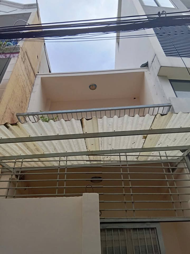 Nhà cho thuê hẻm Phan Xích Long, Phú Nhuận 40m² giá chỉ 11 triệu/tháng - Đầy đủ tiện nghi!