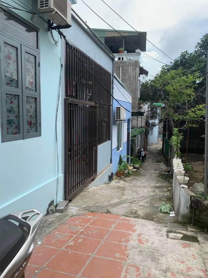 Nhà cấp 4 tại Ngõ 20 Cao Xanh 46m² giá 1.3 tỷ - Sở hữu ngay nhà riêng!