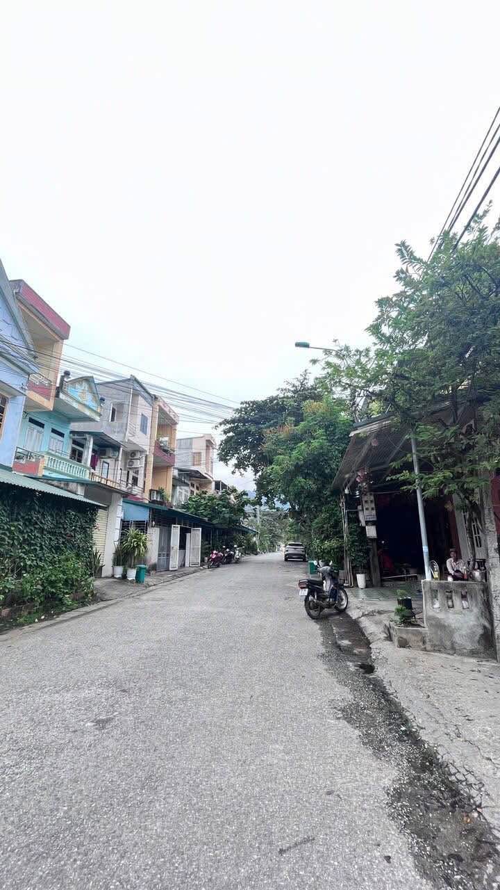 Đất tặng nhà cấp 4 tại phường Nông Tiến 90m² giá 2.05 tỷ - Thanh khoản nhanh!