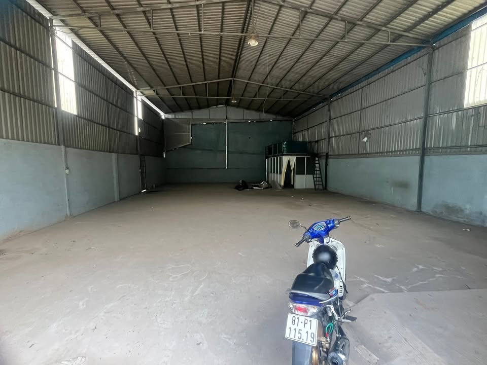 Xưởng 2 mặt tiền Bình Chuẩn 225m² giá 6.2 tỷ - Cơ hội đầu tư tuyệt vời!