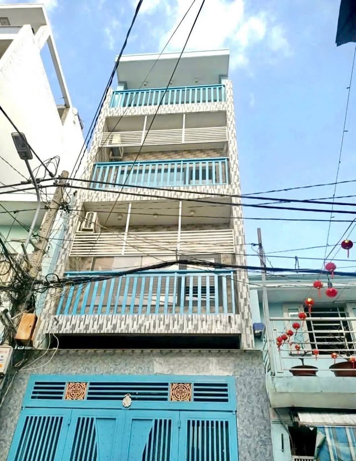 Nhà cho thuê hẻm Chiến Lược, Bình Tân 40m² giá 11 triệu - Nội thất đầy đủ, vào ở ngay!
