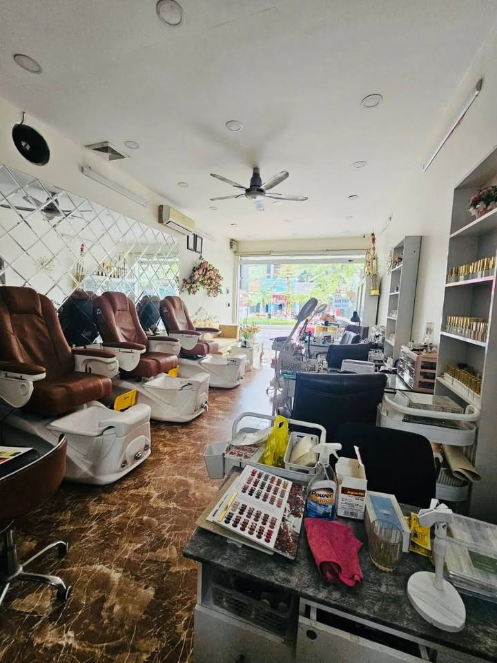 Nhà mặt đường Lâm Nghiệp, Cẩm Phả 79m² giá 8 tỷ - Vị trí kinh doanh tuyệt vời!