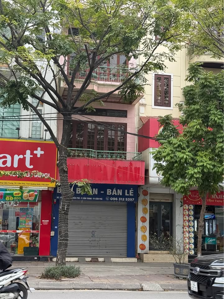 Nhà mặt phố Trần Phú, Cẩm Trung, Cẩm Phả 57m² giá 8 tỷ - Kinh doanh lý tưởng!