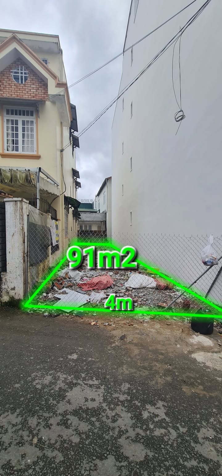 Đất nền xây dựng tại Đà Lạt 91m² giá 7.9 tỷ - Vị trí trung tâm lý tưởng!