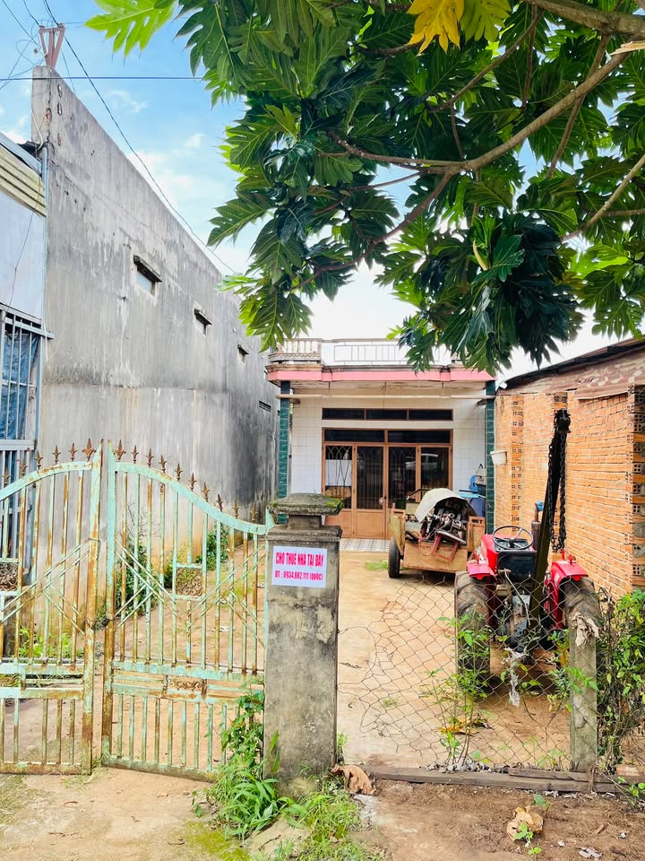 Nhà nguyên căn tại Quốc lộ 14, Buôn Hồ - 3 triệu/tháng - Phù hợp vừa ở vừa kinh doanh!