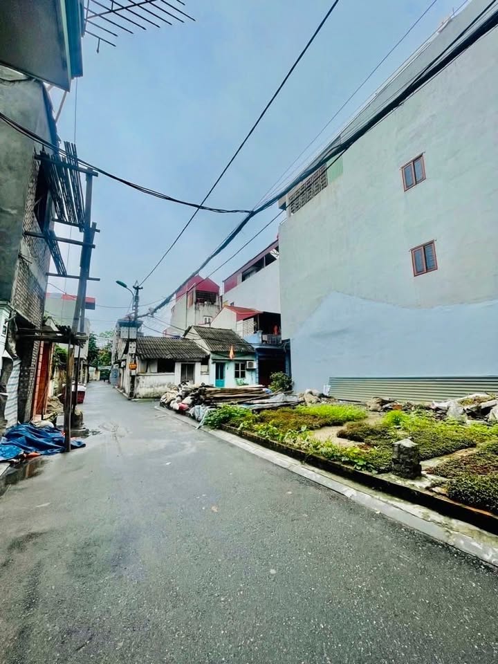 Đất thổ cư Lâm Tiên, Đông Anh 32.8m² giá 3 tỷ - Sổ đỏ chính chủ, ô tô vào tận nơi!