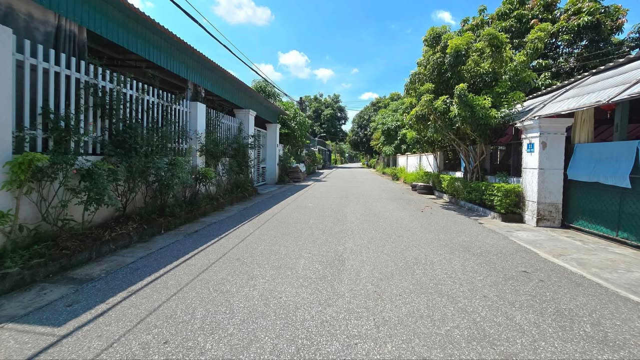 Lô đất đẹp Trần Phú, Hà Tĩnh 196m² giá 2,xx tỷ - Đường rộng 7m, tiện ích đầy đủ!