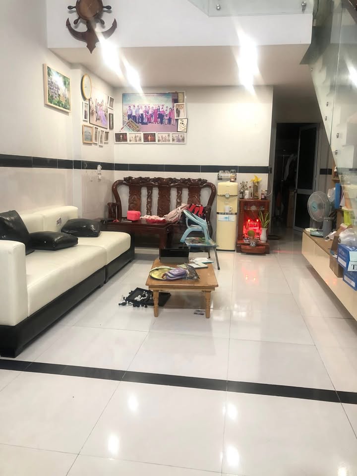 Nhà cho thuê nguyên căn hẻm 110 Lò Lu, Trường Thạnh, Quận 9 - Full nội thất, sạch sẽ!