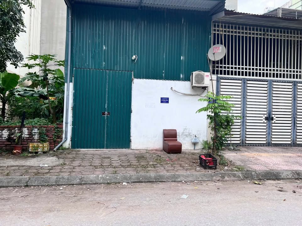 Đất thổ cư Thạch Bàn 75m² giá 16.5 tỷ - Sổ đỏ chính chủ, đầu tư sinh lời!