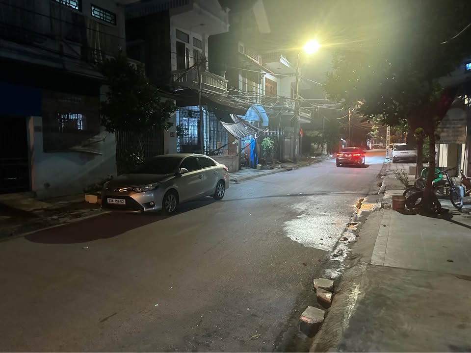 Nhà mặt phố Lê Viết Quang, Ngọc Châu 63m² giá 2 tỷ - Ô tô đỗ cửa thoải mái!