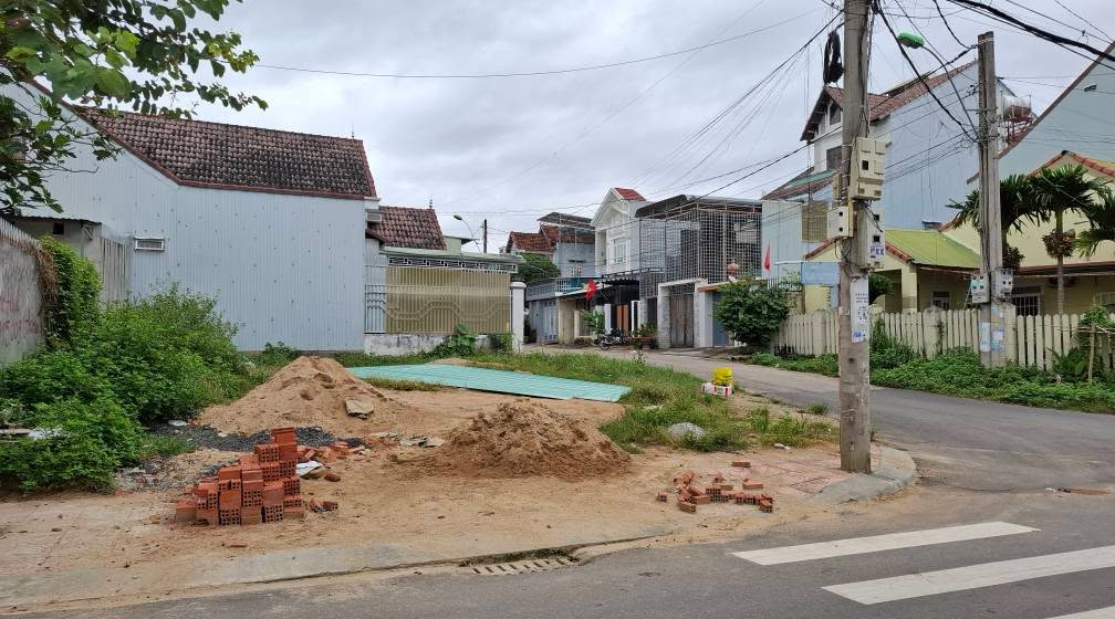 Đất nền góc Duy Tân, Kon Tum 179.5m² giá 3 tỷ - Đầu tư sinh lời ngay!