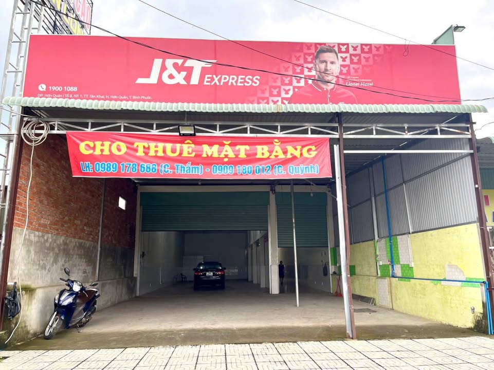 Cho thuê mặt bằng Quốc lộ 13 Hớn Quản - Ngang 9m, vị trí đắc địa!