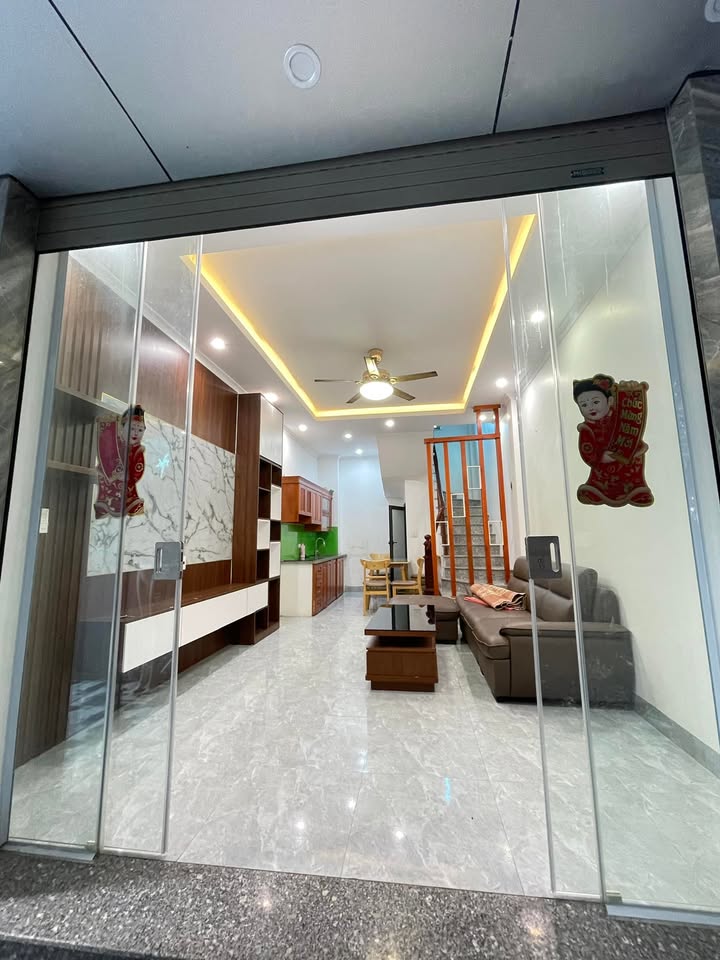 Nhà nguyên căn Kim Chung, Hoài Đức 4 tầng giá thỏa thuận - Full nội thất, vào ở ngay!