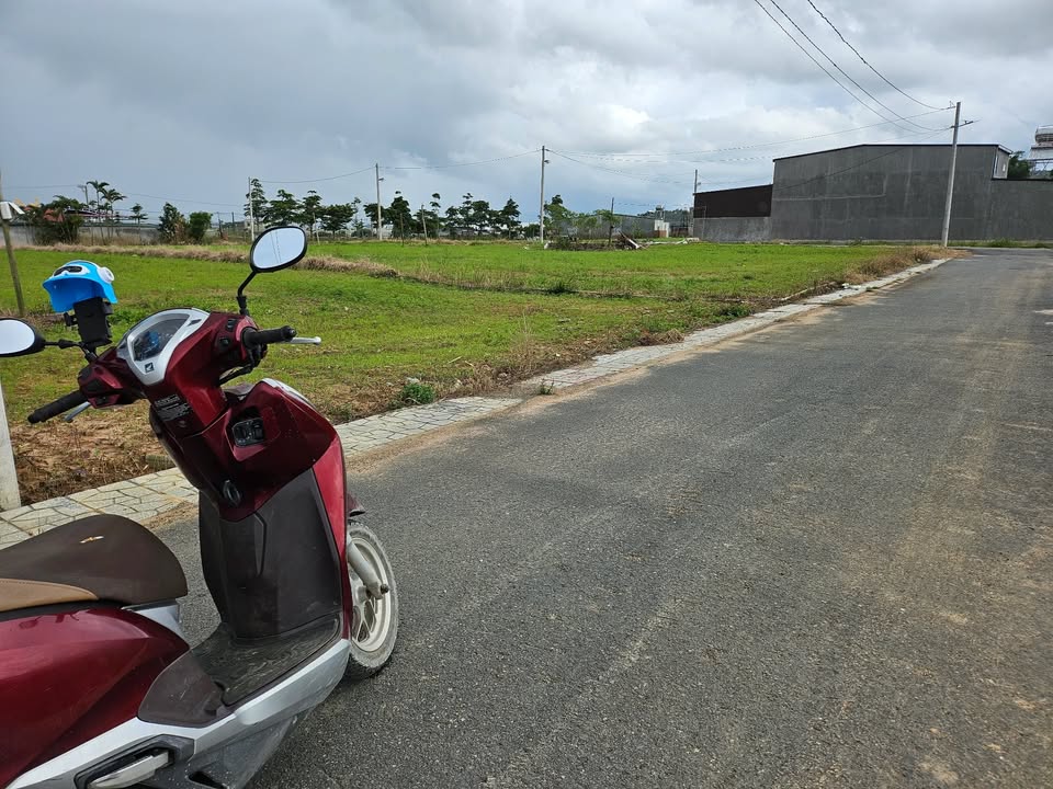 Đất thổ cư 2 mặt tiền Phạm Ngọc Thạch, Đơn Dương 100m² giá 750 triệu - Kinh doanh thuận lợi!