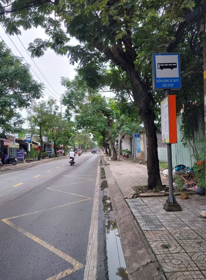 Nhà mặt phố Nguyễn Bình, Quận 7, 57m² giá 2,1 tỷ - Kinh doanh sầm uất!