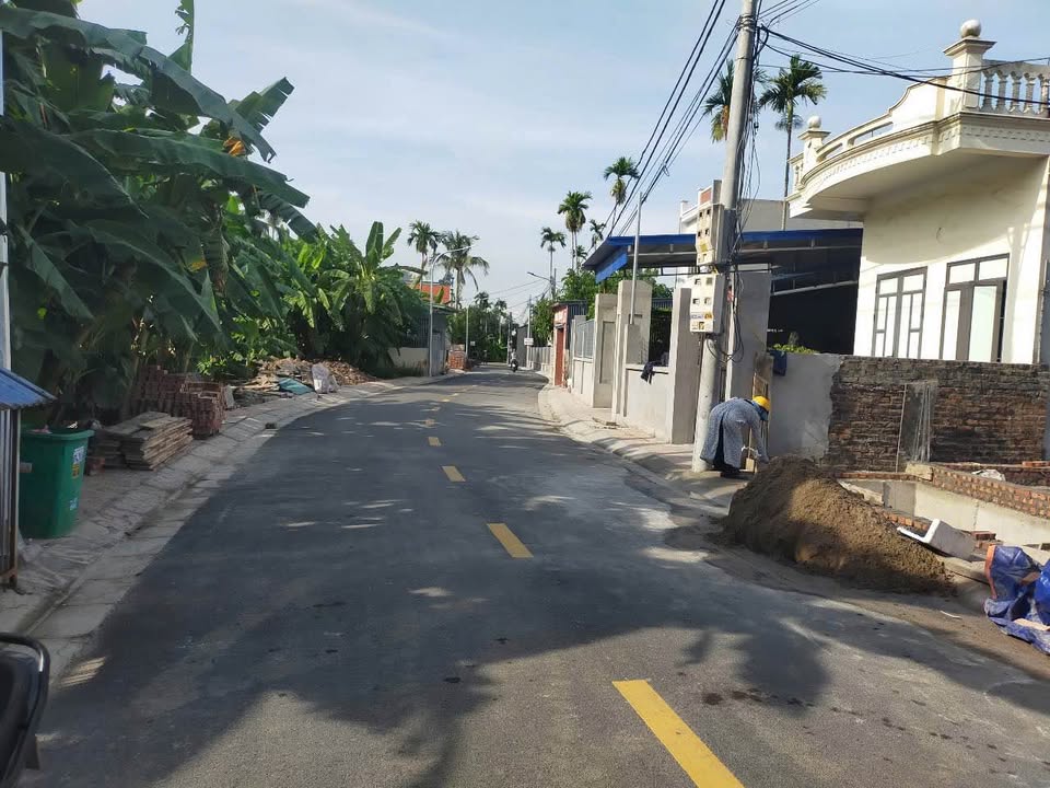 Đất mặt tiền đường Quỳnh Hoàng, Nam Sơn 60m² giá 2.4 tỷ - Kinh doanh thuận lợi!