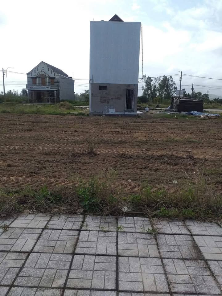 Đất dự án Hồng Sang, Mộ Đức, Quảng Ngãi 100m² - Giá đầu tư hấp dẫn!