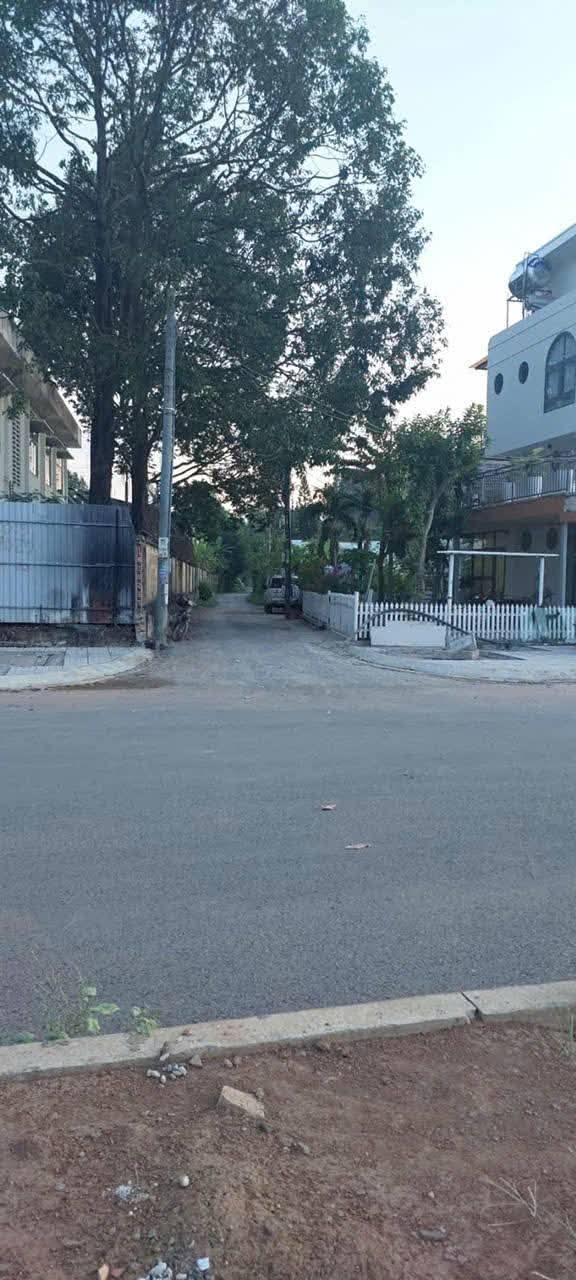 Lô đất mặt tiền bờ kè Bửu Long, Trân Biên, 650m² giá 25 tỷ - Đầu tư sinh lời cao!