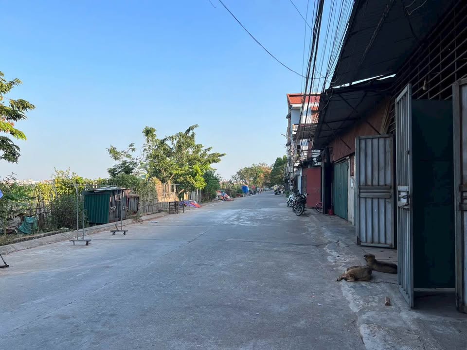 Đất nền Phù Khê, Từ Sơn, Bắc Ninh 60m² giá 2 tỷ - Sổ đỏ chính chủ, thuận tiện ô tô vào tận nơi!