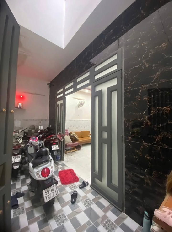 Nhà phố Trần Bình Trọng, Q5 - 52m² giá 4.999 tỷ - Không thể bỏ lỡ!