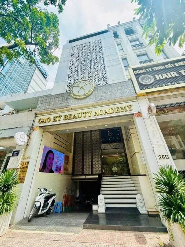 Cho thuê FrontHouse 6 tầng tại quận 3 - Diện tích 120m², hỗ trợ kinh doanh mọi ngành nghề