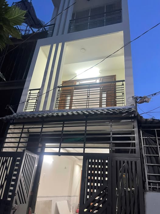 Nhà cho thuê 3 tầng tại Bình Hưng Hòa, Bình Tân - Giá 13 triệu, phù hợp cho gia đình và kinh doanh!