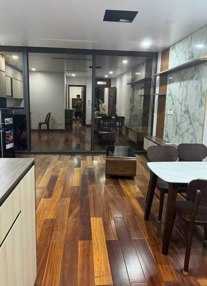 Căn hộ 1 ngủ 1 khách mặt phố Lâm Hạ, Long Biên 7.5 triệu - Full đồ, sẵn sàng ở ngay!