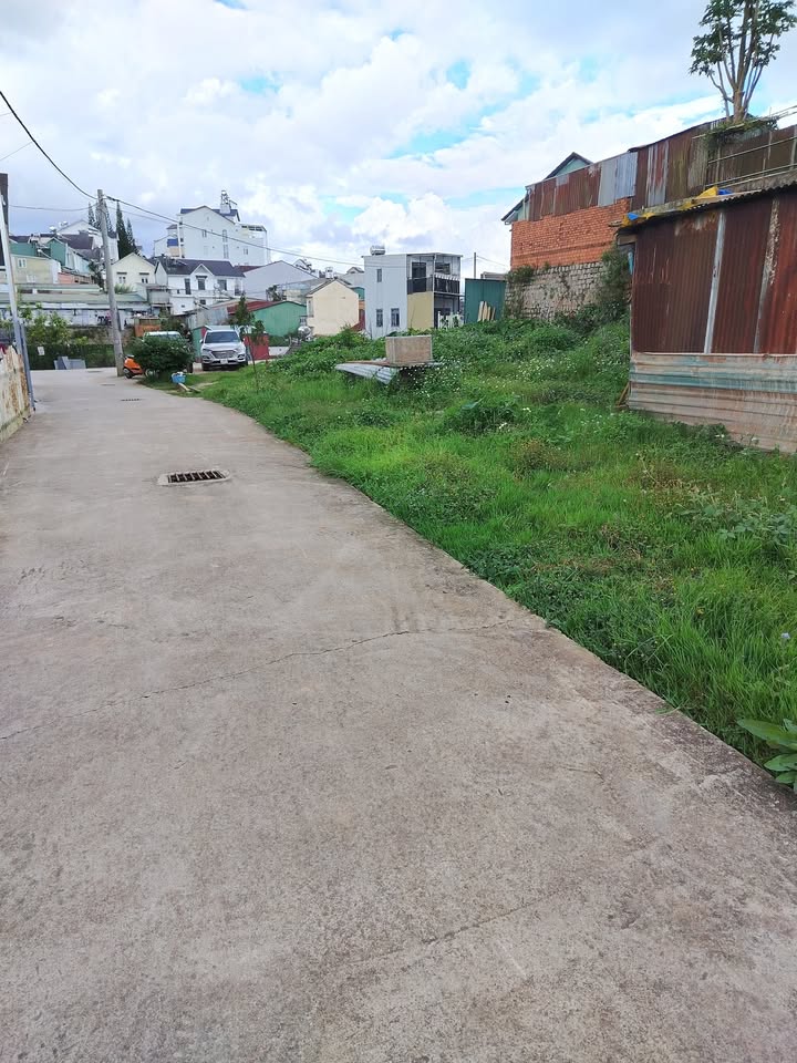 Đất nền Đà Lạt 50m² giá 2.2 tỷ - Vị trí thuận lợi gần chợ Ngô Quyền