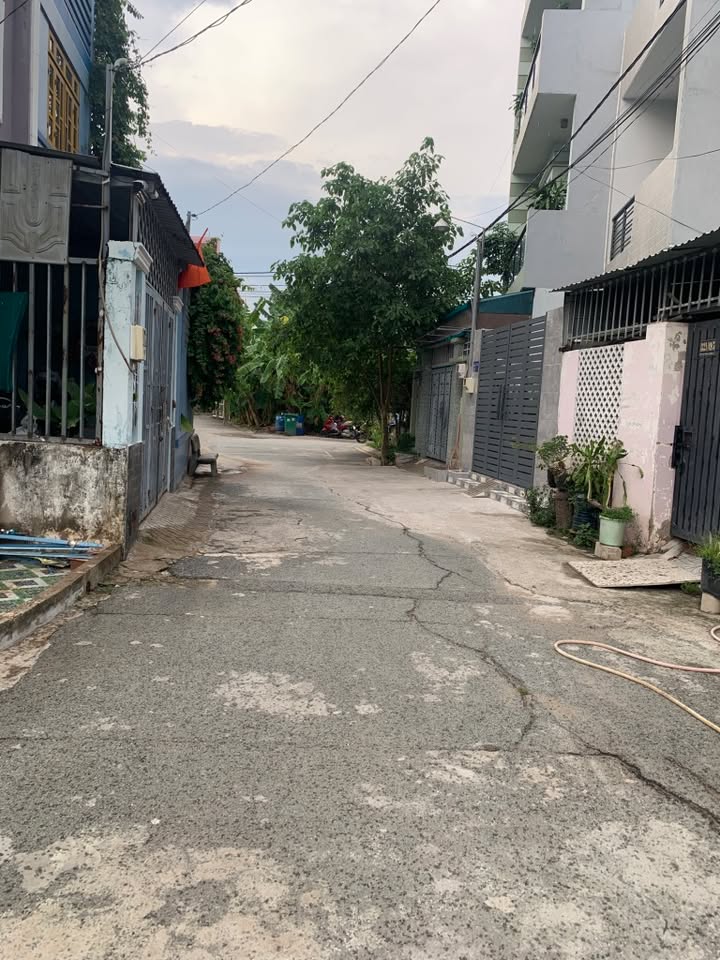 Nhà 2 Tầng 85m² tại Nguyễn Duy Trinh, Q9 chỉ 5 tỷ - Sổ hồng riêng, Giá tốt!