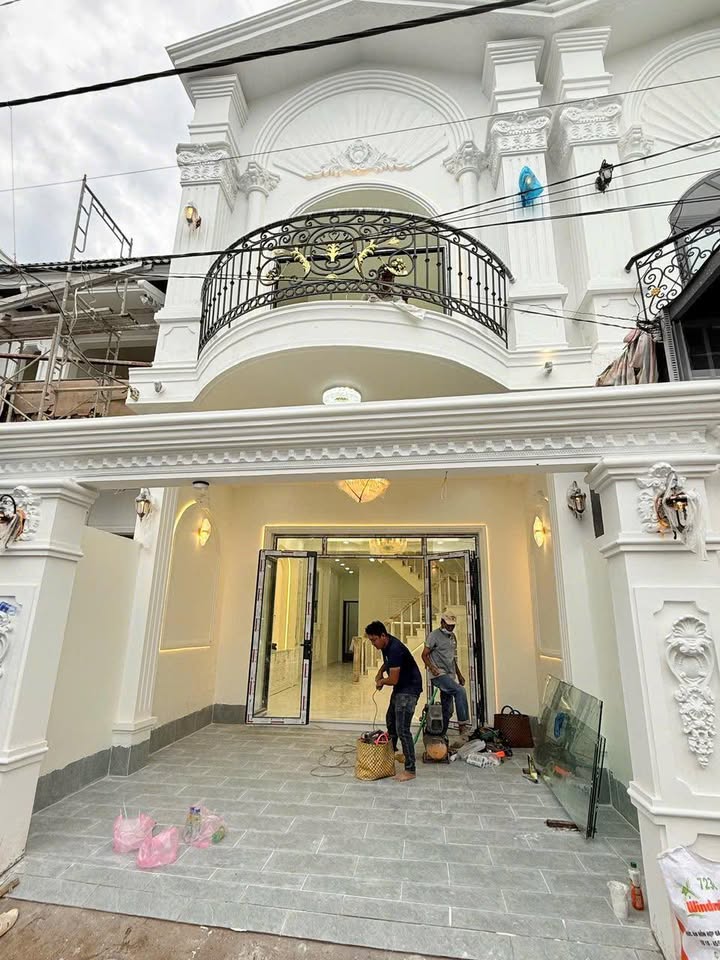 Nhà phố 1 lầu tại Mỹ Tho 95m² giá 2.95 tỷ - Thiết kế tân cổ điển sang trọng!